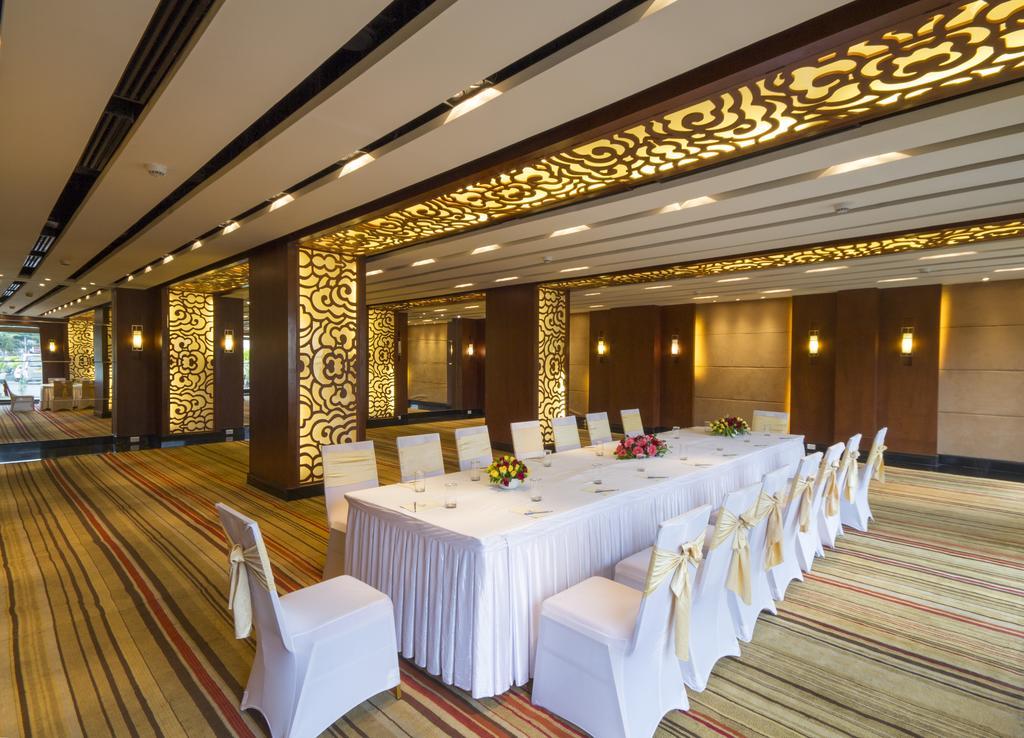 Dolphin Hotel Visakhapatnam Extérieur photo